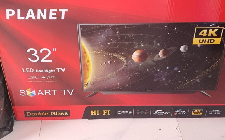 Planet Smart TV 32 Inch