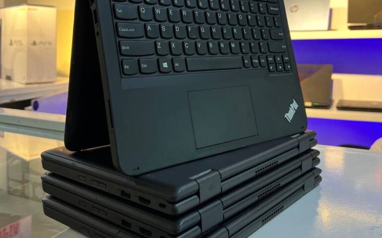 Lenovo Yoga 11e laptop