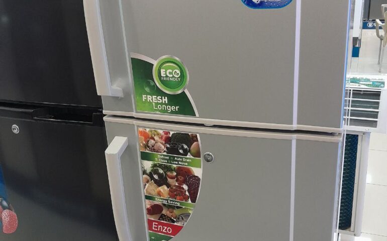 Enzo Refrigerator 200 Liter