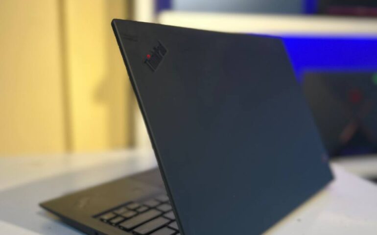 Lenovo Thinkpad (x1 Carbon) Laptop