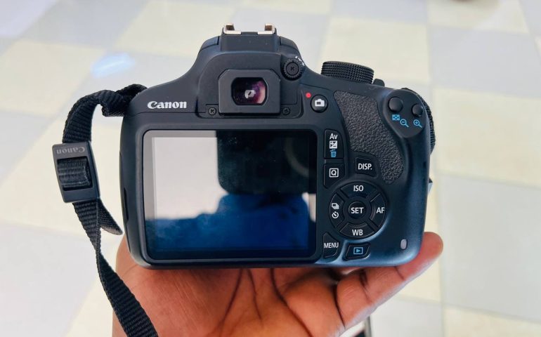 Canon T5/1200D